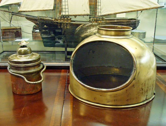 Binnacle with compass Lord Kelvin